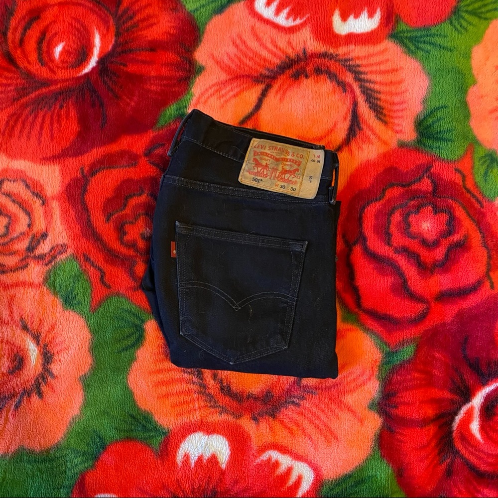 Vintage Levi’s 501 black jeans